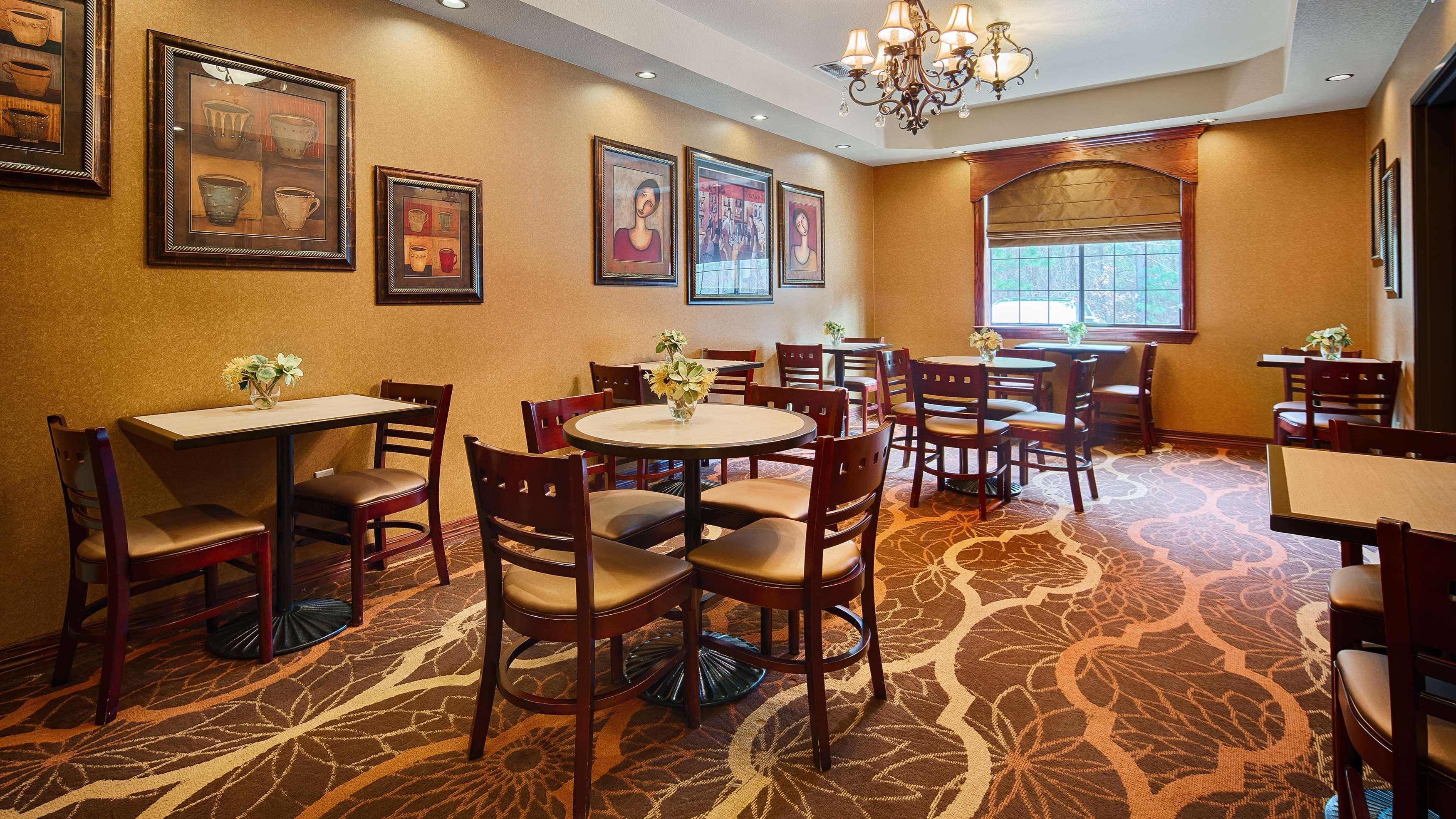 Best Western Plus Crown Colony Inn & Suites Lufkin Exterior foto