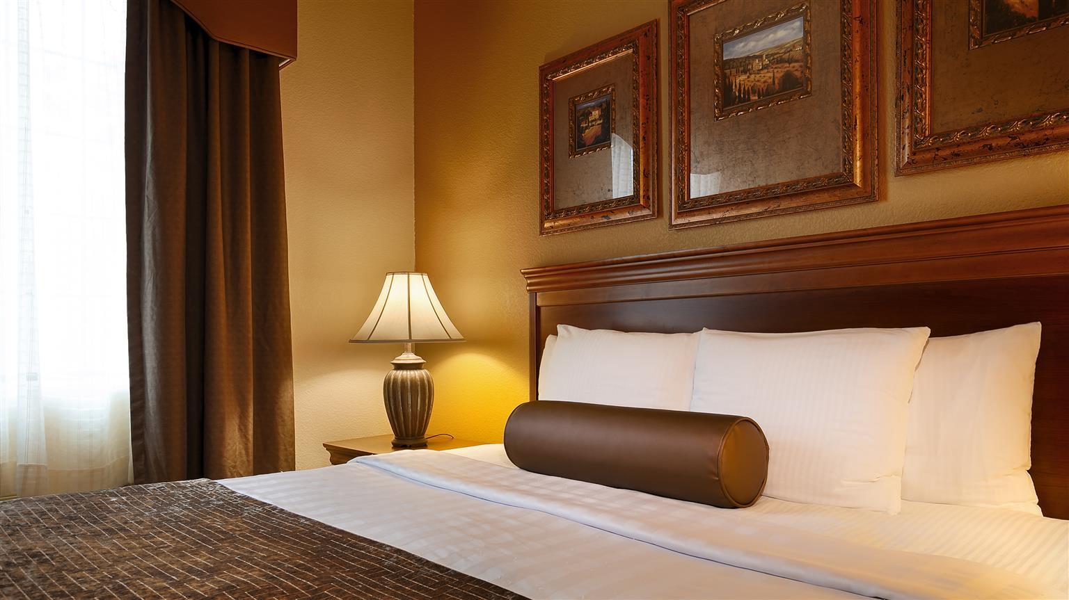 Best Western Plus Crown Colony Inn & Suites Lufkin Exterior foto