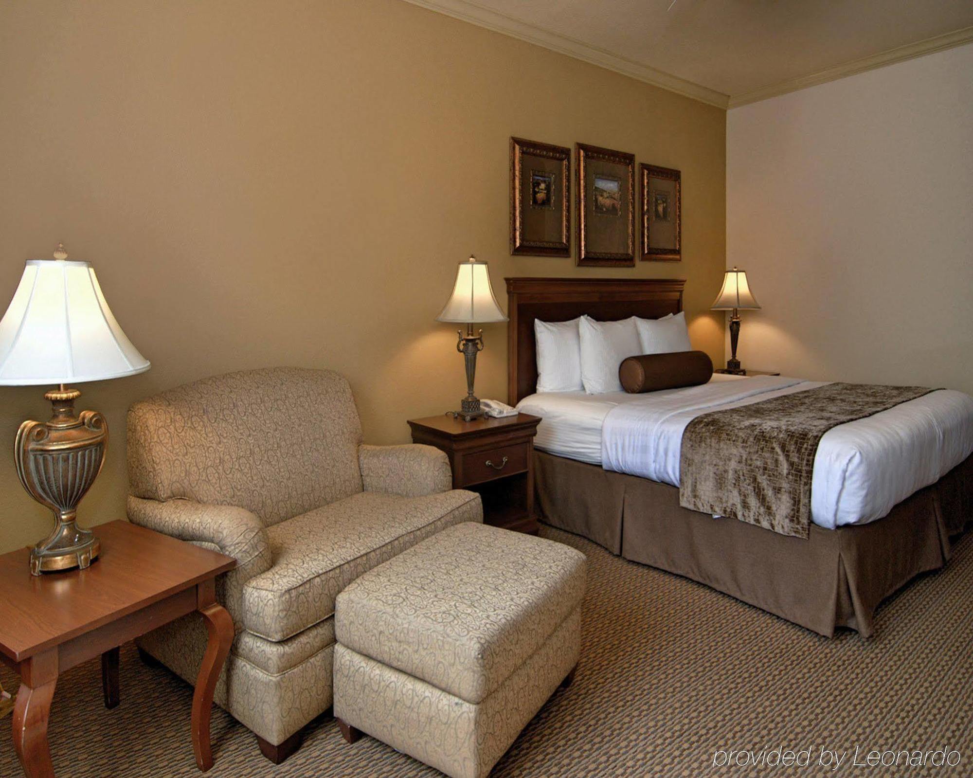 Best Western Plus Crown Colony Inn & Suites Lufkin Exterior foto