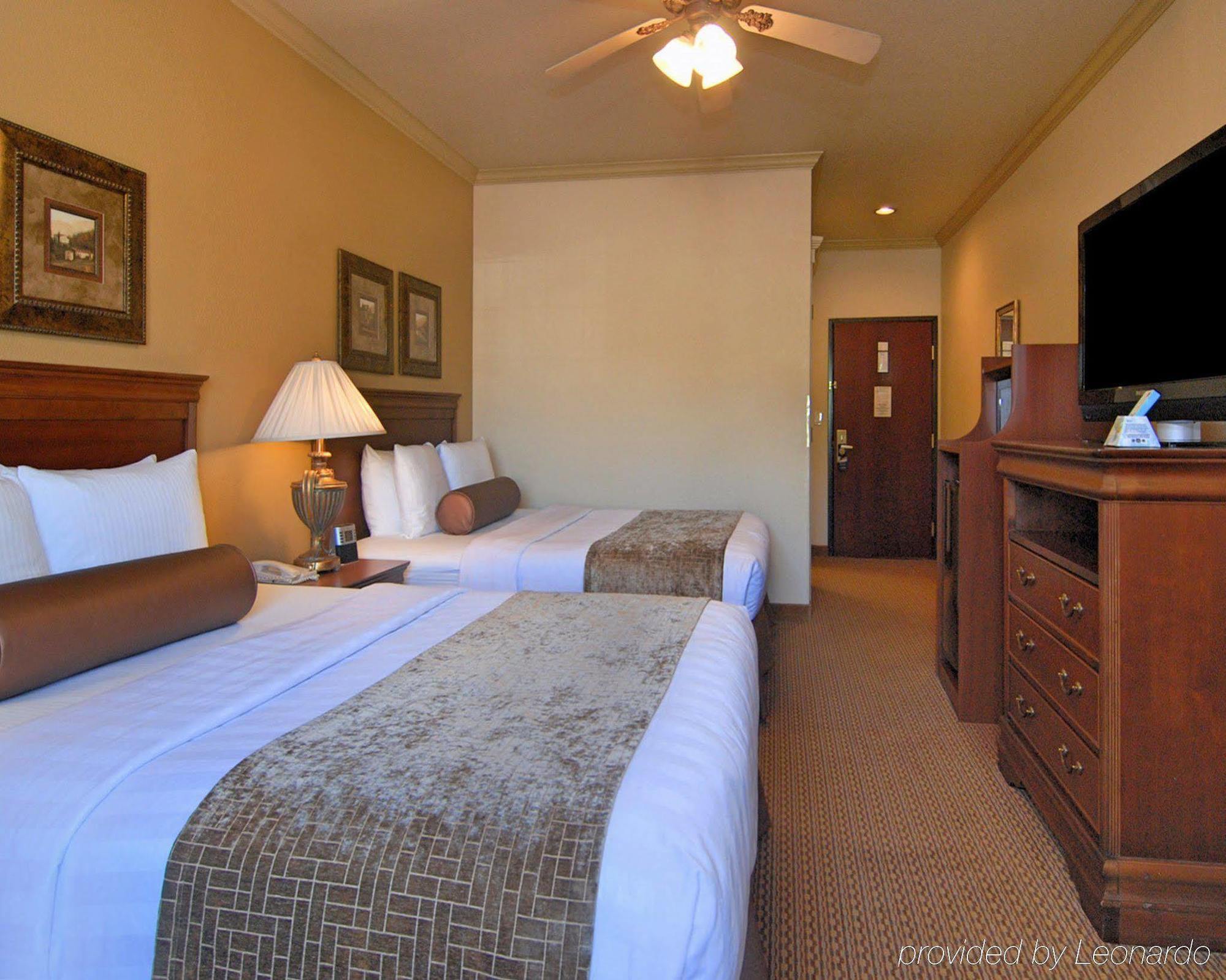 Best Western Plus Crown Colony Inn & Suites Lufkin Exterior foto