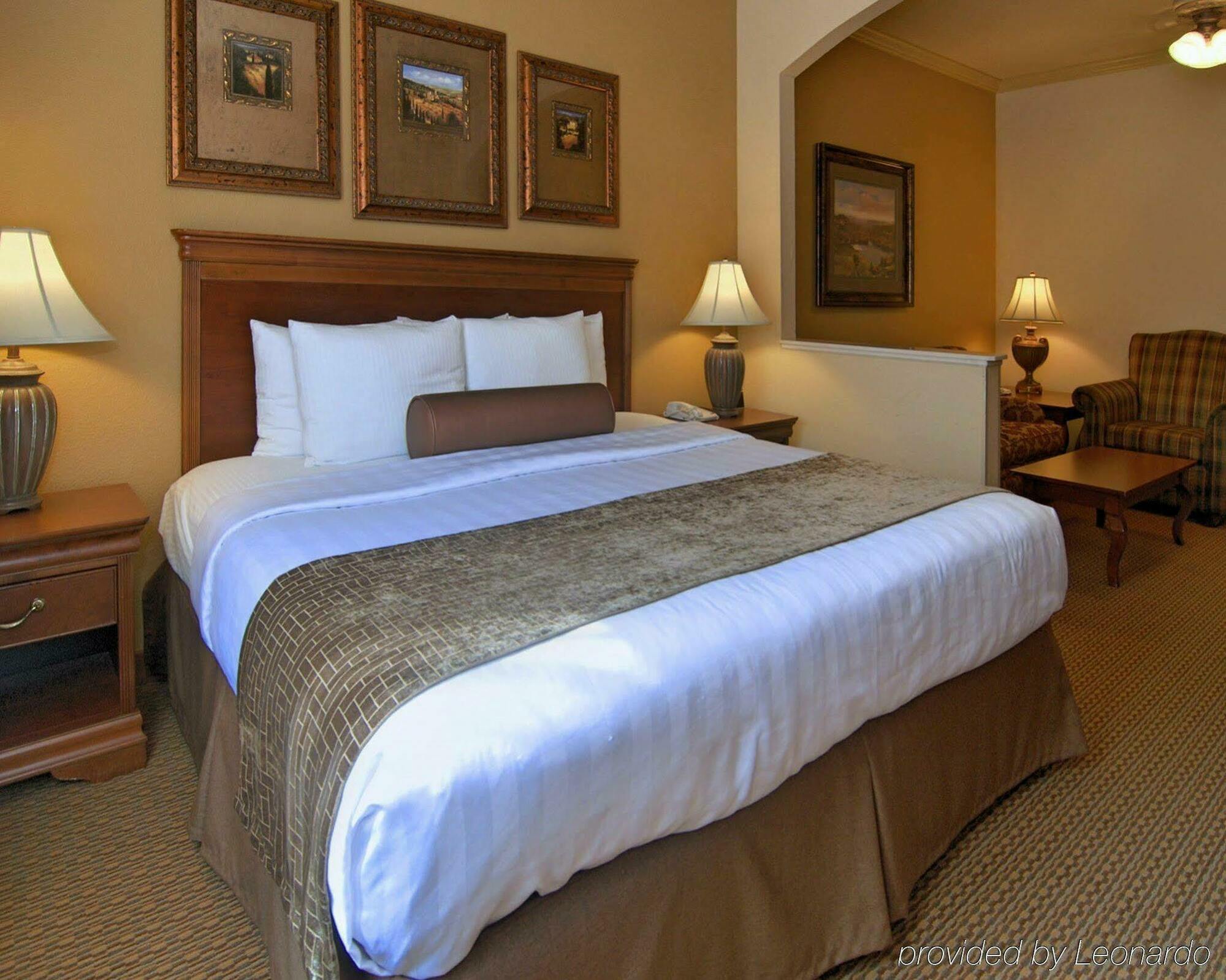 Best Western Plus Crown Colony Inn & Suites Lufkin Exterior foto
