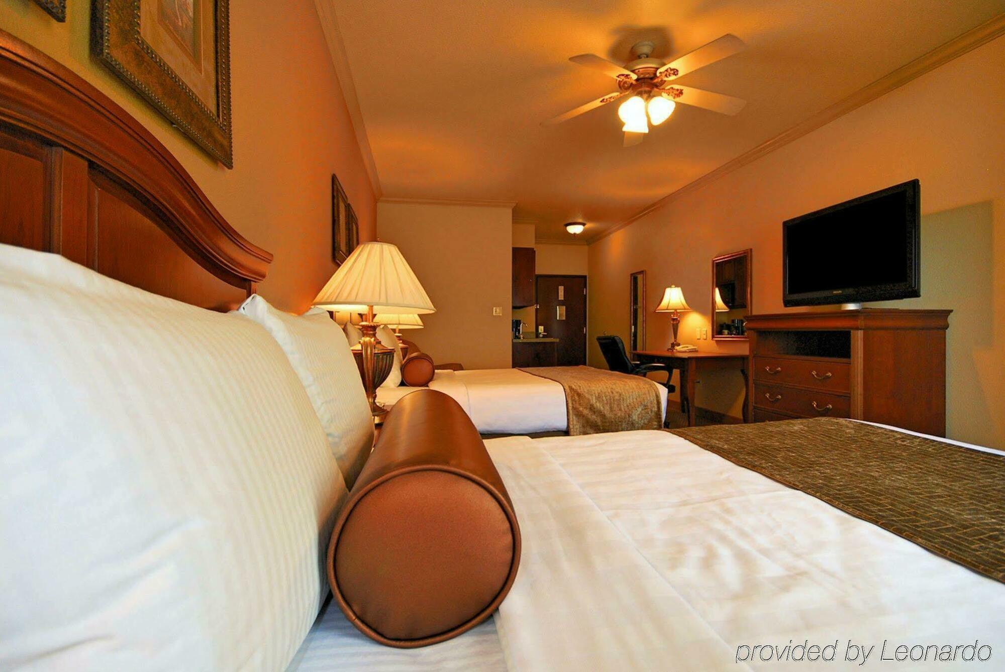 Best Western Plus Crown Colony Inn & Suites Lufkin Exterior foto
